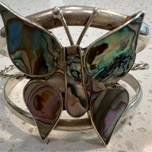 Mexican Silver and Abalone Cuff Butterfly - Picture 9 of 9